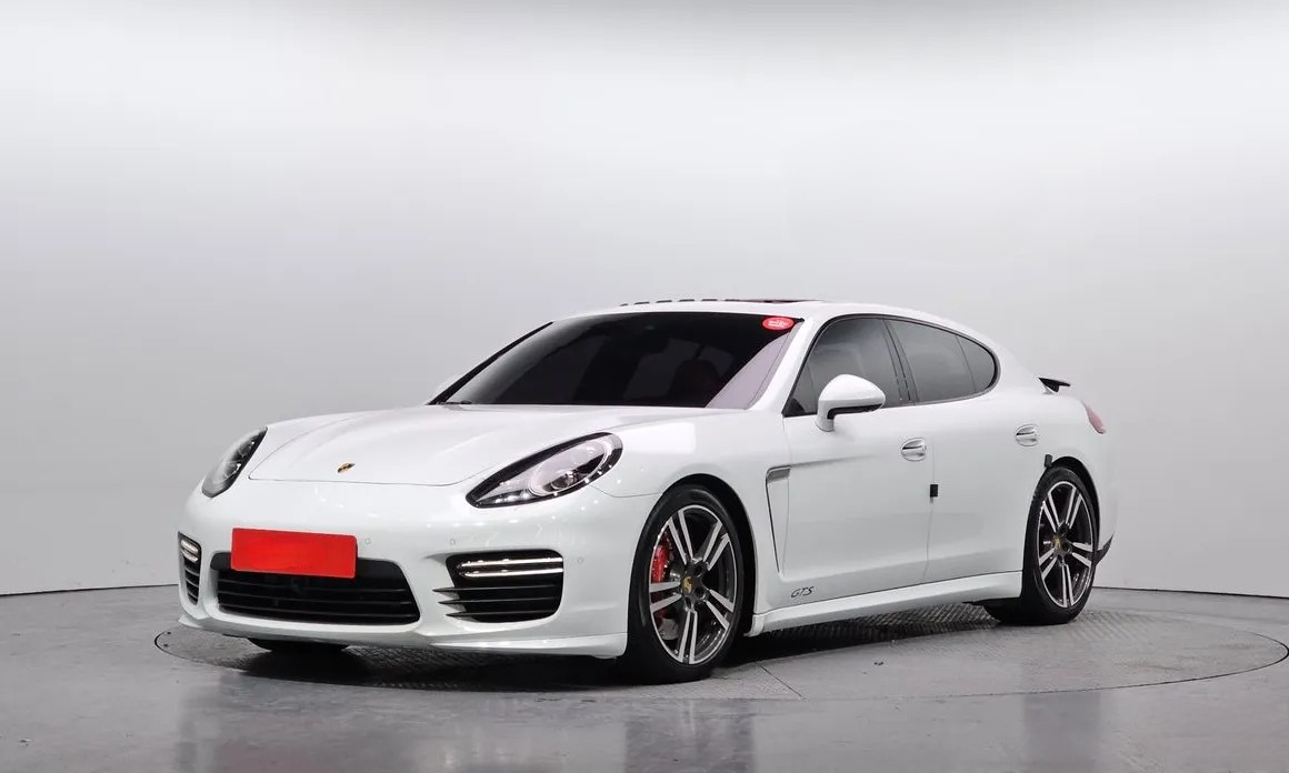 Porsche Panamera 4.8 GTS
